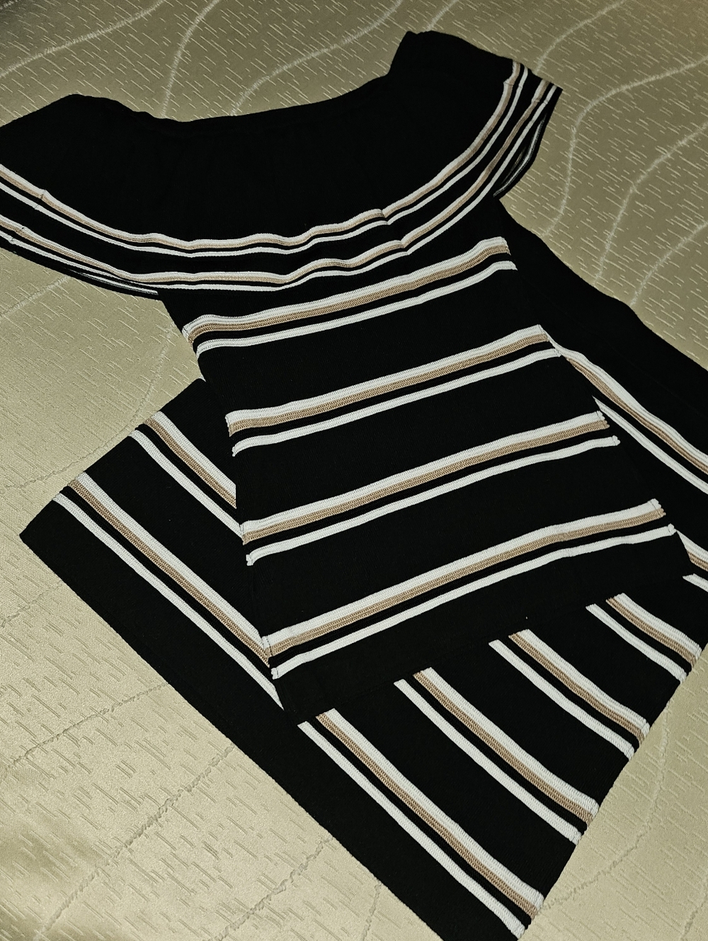 WHBM 2 Piece Knit Off the Shoulder Top with Pencil Skirt
